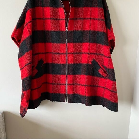 Treasure & Bond-Plaid One Size/Oversized Zip Front Cape - Picture 8 of 14